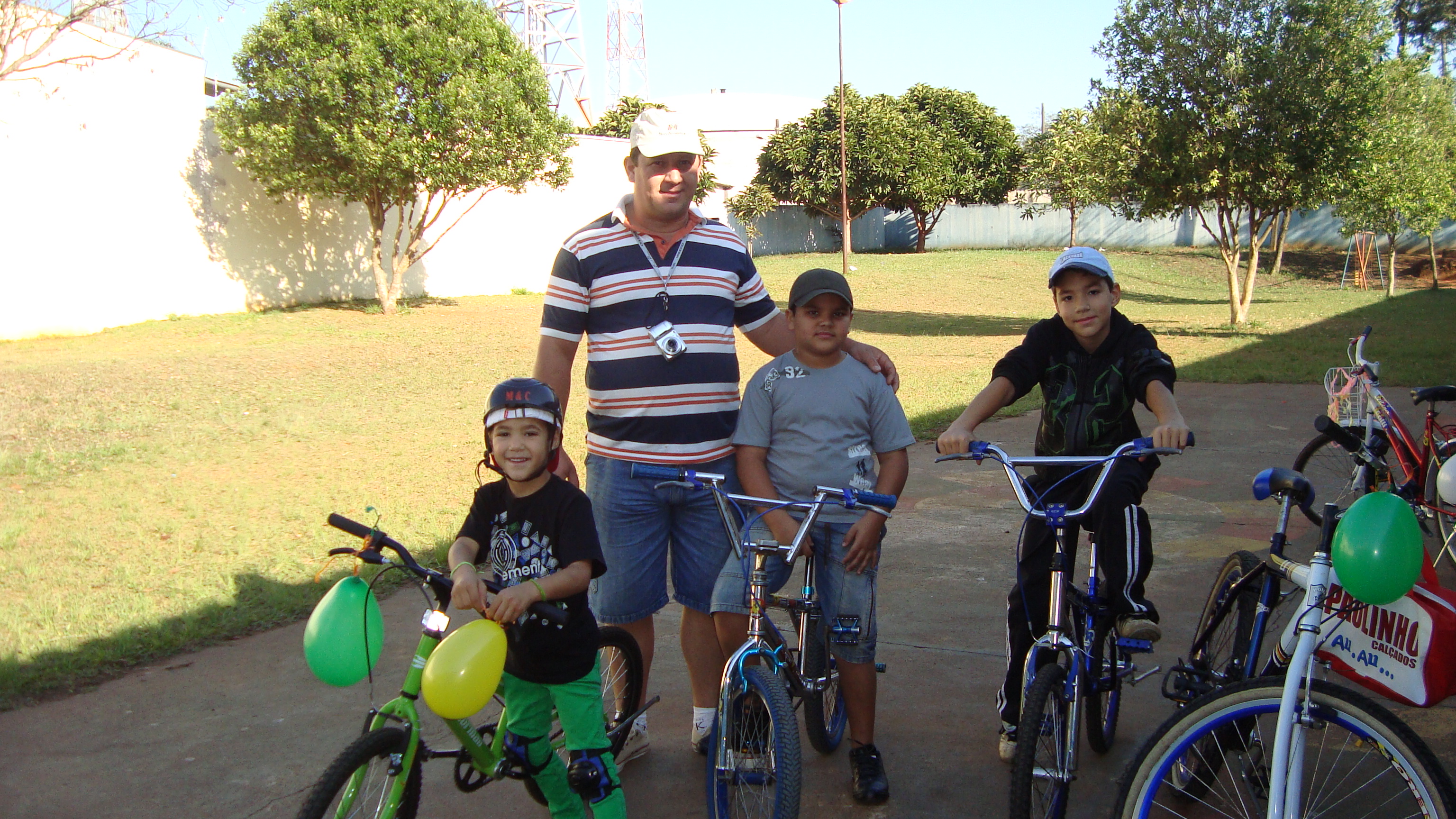Escolas homenageiam os pais pela passagem do seu dia