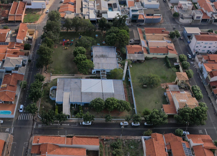 🛠️ Final de semana  tempo de cuidar das escolas!