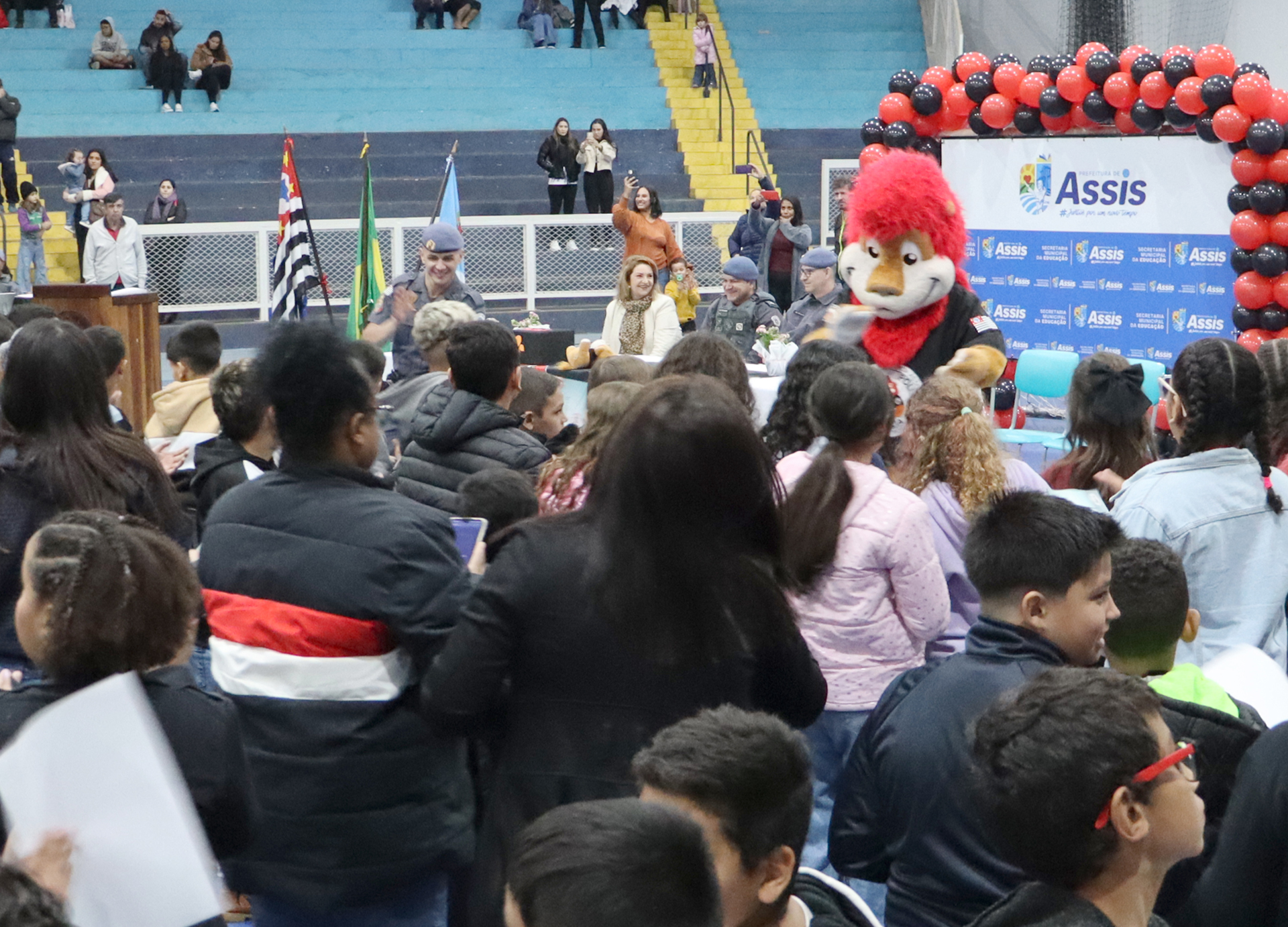 CERIMNIA DE FORMATURA DO PROERD 2025 CELEBRA 588 ALUNOS DA REDE MUNICIPAL DE ENSINO DE ASSIS