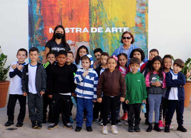 EMEF Lucas Thomas Menk realiza 1 Mostra de Artes para alunos