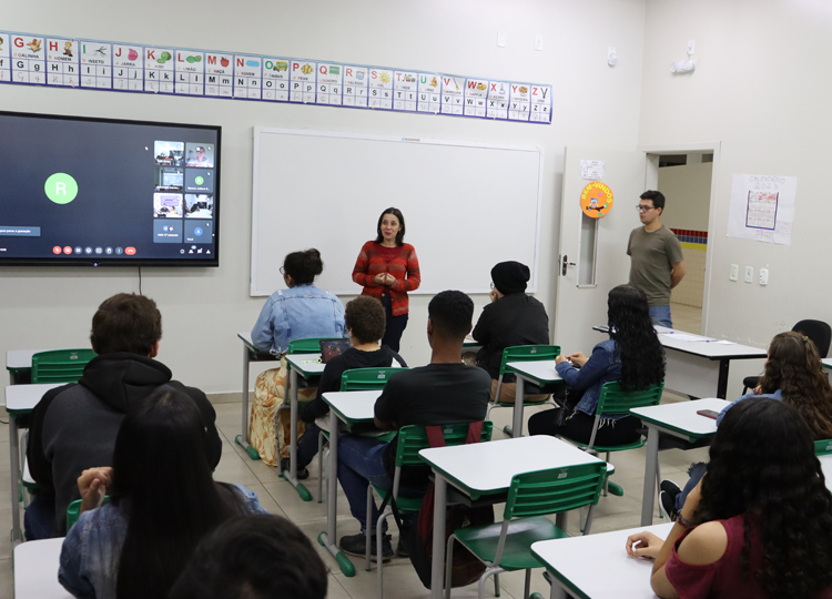 Prefeitura de Assis em parceria com UNESP inicia curso pr-vestibular em polo do municpio