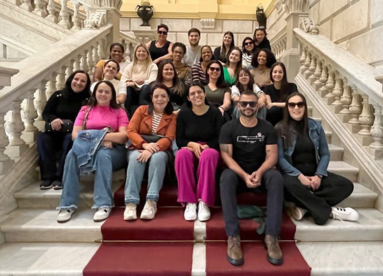 🚌✨ Educadores da EMEI O Pequeno Polegar realizam viagem cultural a So Paulo com foco na formao e valorizao profissional