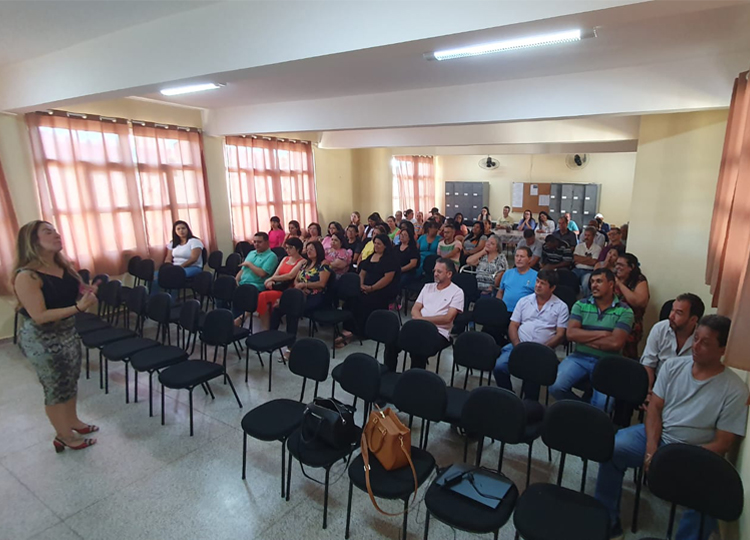 Orientao Tcnica para Merendeiras e Auxiliares de Cozinha da Secretaria Municipal da Educao