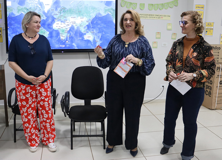 Conectando Saberes: Fortalecendo a Educao de Assis em Rede