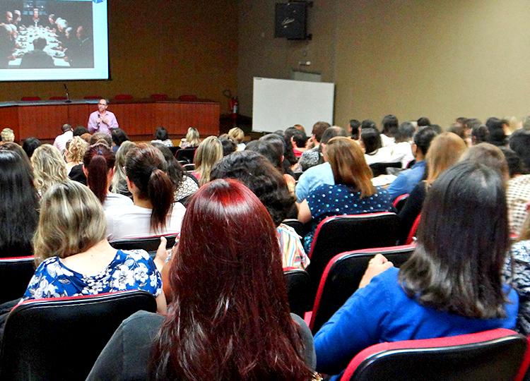 Matemtica e Educao so temas de encerramento de formao neste sbado a professores municipais