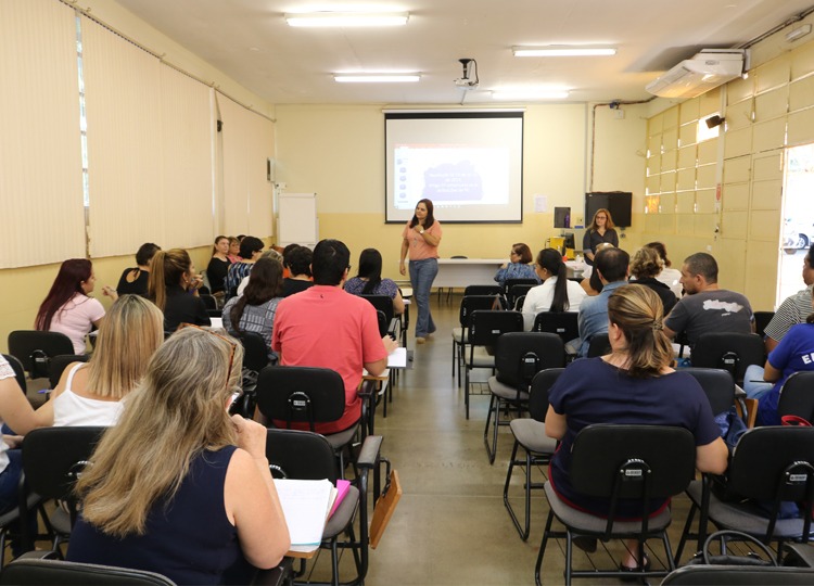 Educao Municipal participa de Formao Continuada do Programa Ler e Escrever e do Projeto EMAI